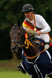 Herzog TSF - Bundeschampion der 6-jährigen Vielseitigkeitspferde 2006